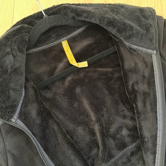 Like New Lole Fleece zip - Picture 6 of 6